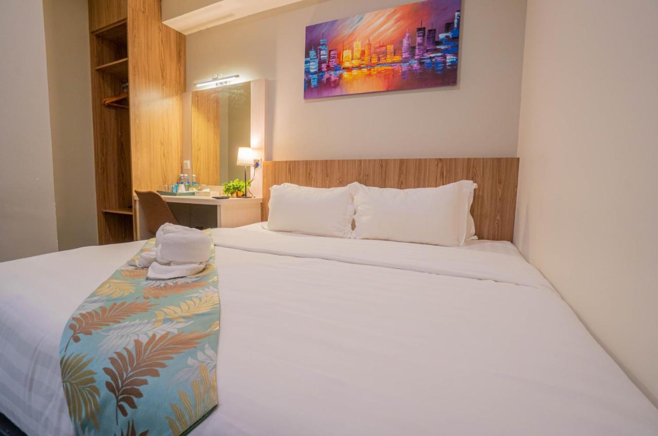 Flypod Hotel Kota Kinabalu Dış mekan fotoğraf